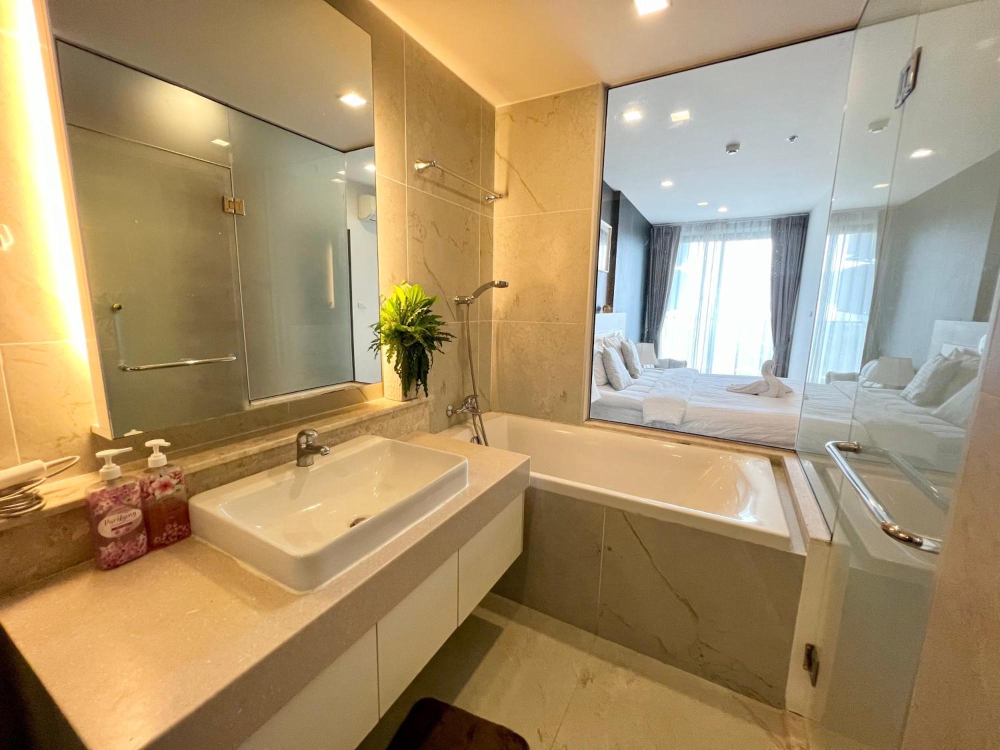 Cozy Luxury Condo @ The Astra Chiang Mai Exterior foto