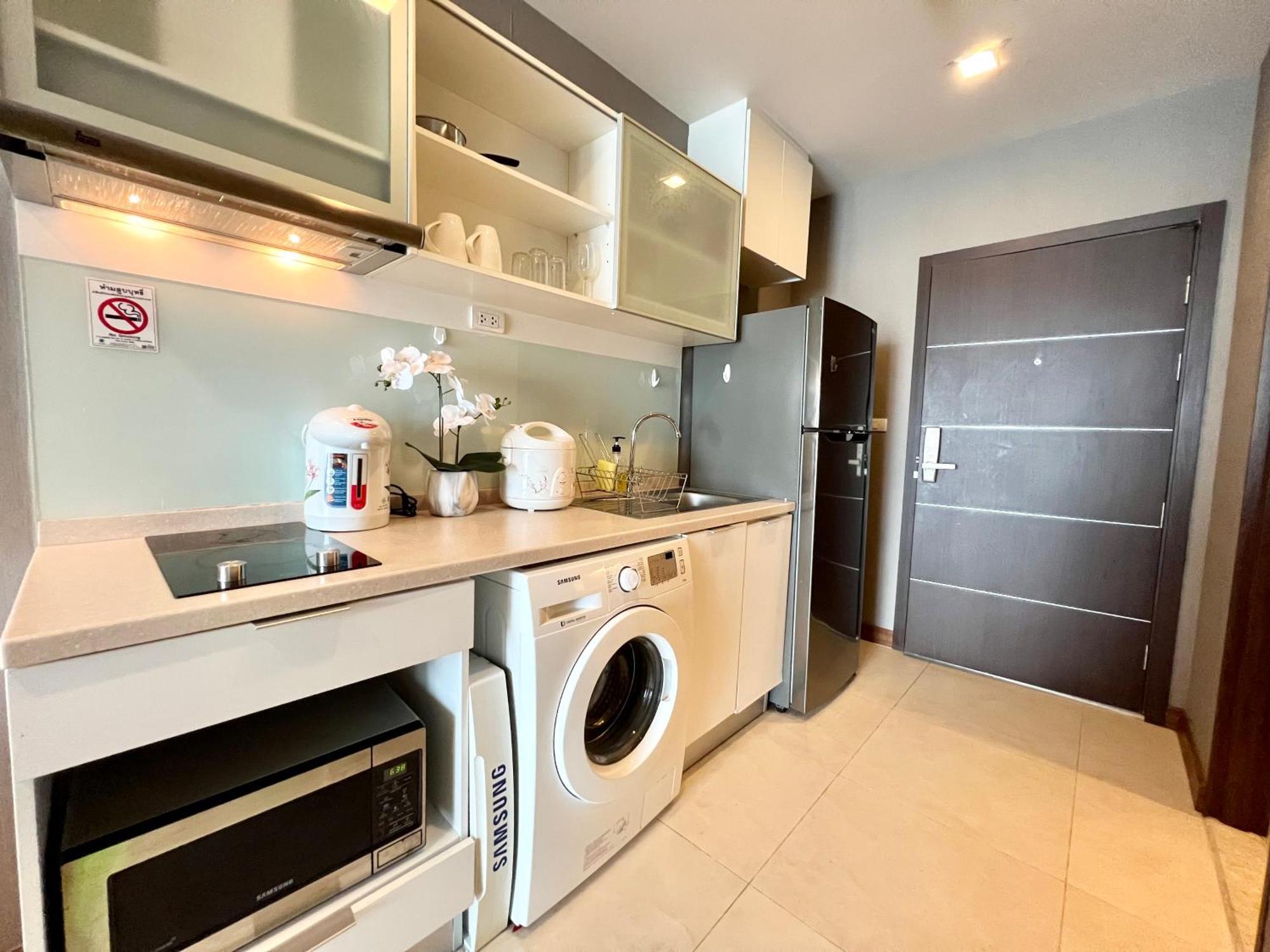 Cozy Luxury Condo @ The Astra Chiang Mai Exterior foto